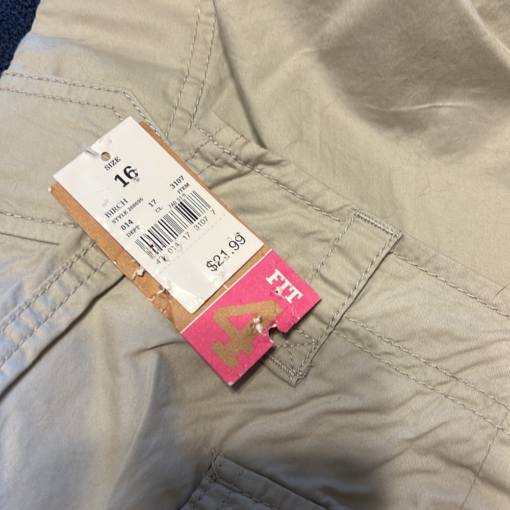 Capris - Picture 5 of 6